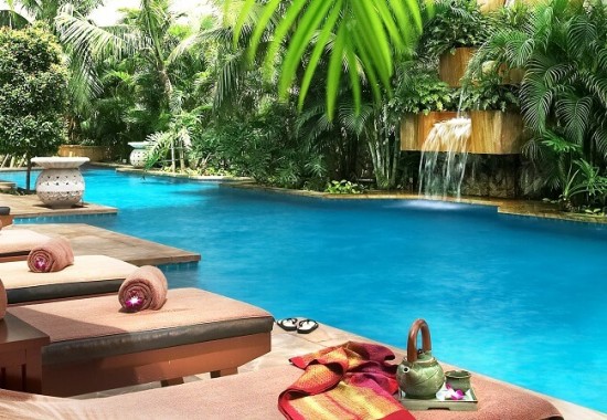 Luxury-swimming-pools